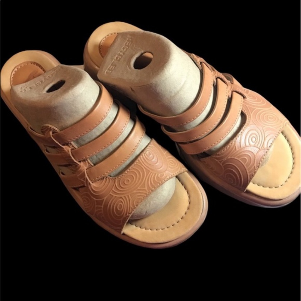 Dansko Sandals, Size (8.5-9)